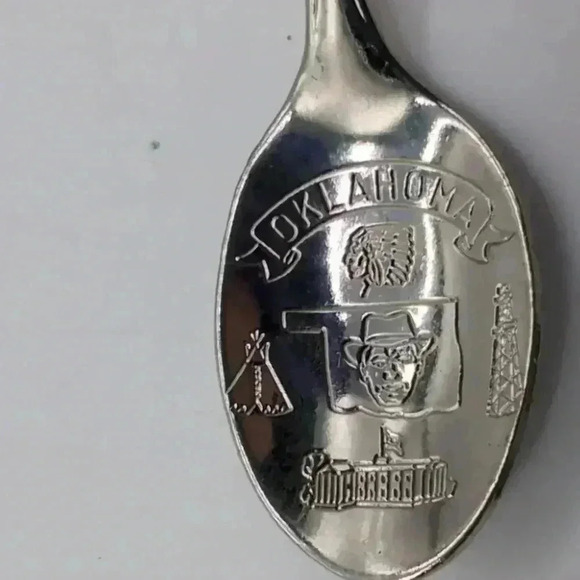 Vintage Oklahoma Sooner State Souvenir Engraved spoon Kitschy cool - Picture 3 of 5